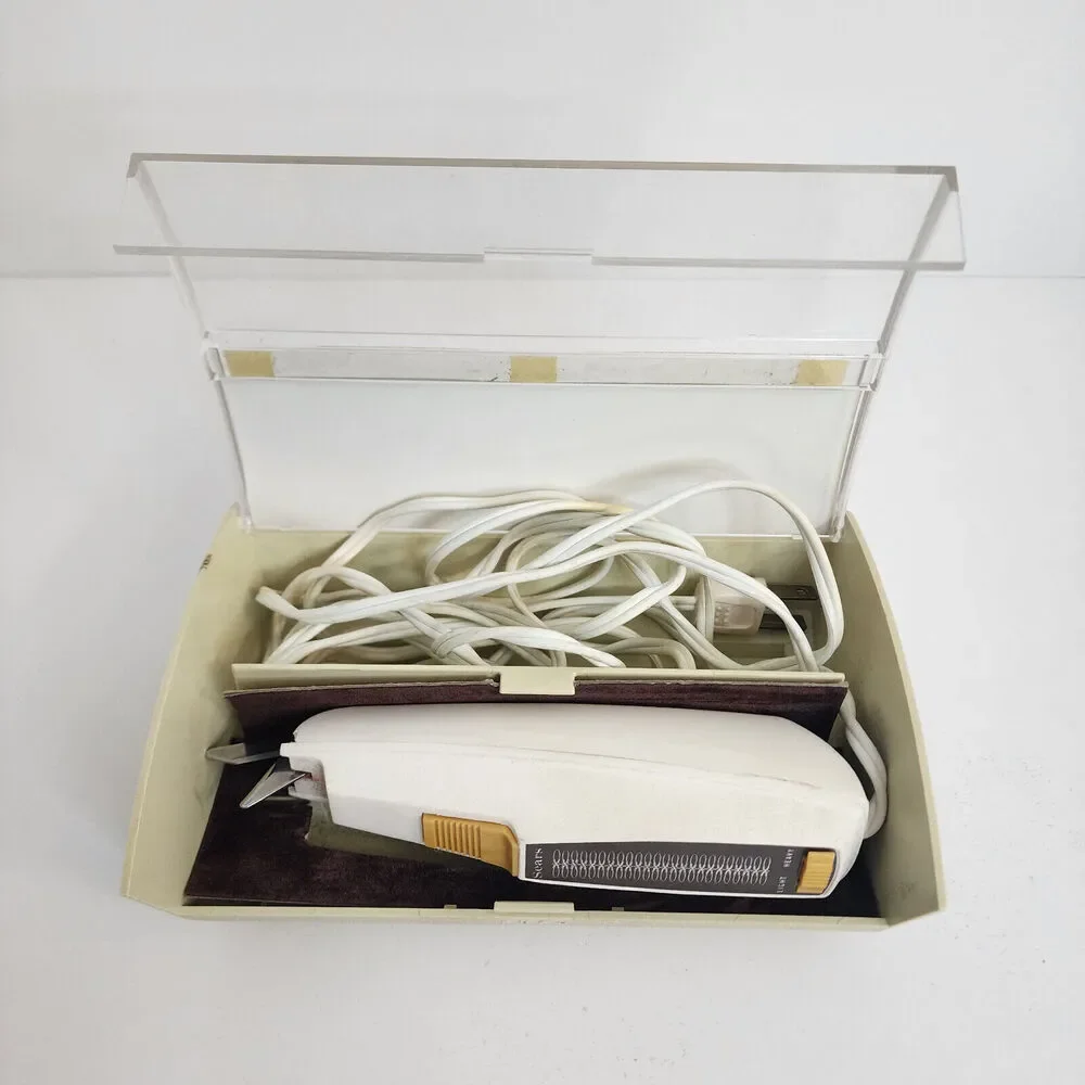 Electric Scissors 2-Speed Control 10-ft Cord Light;‎ Vintage Sears Model 25.2179